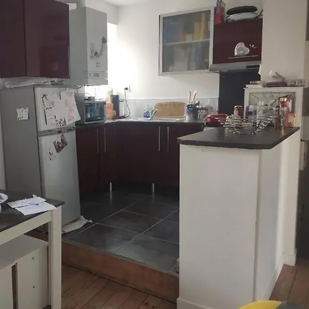 Centre Apartment *
